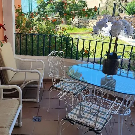 Vista Bahia Con Piscinas, Parking Y Terraza
